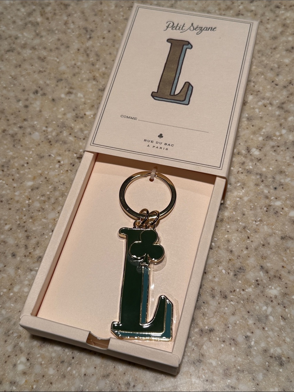 Sézane Green 'L' Initial Keychain
